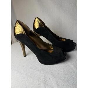 Baddie Girl Guess Black Faux Leather Peep Toe platform Heels Gold Snake Skin